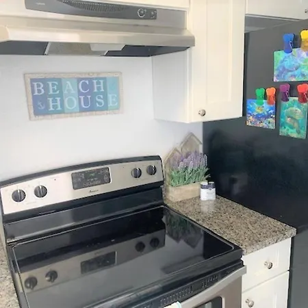 Beautiful Bright & Sparkling 2Bed 1Bath Beach Retreat - Unit 212 Cocoa Beach Exterior photo